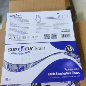 Găng Tay Y Tế Không Bột Nitrile 9″ – Superieur